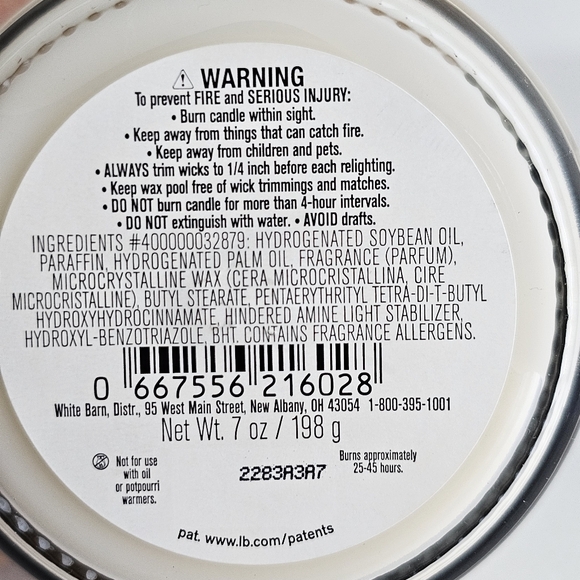 🕯️ White Barn Champagne Toast Candle - 7 oz | Bath & Body Works | New 🕯️ - Picture 3 of 7